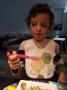 Cuchara-tenedor-discapacidad-retraso madurativo-blog-maternidad