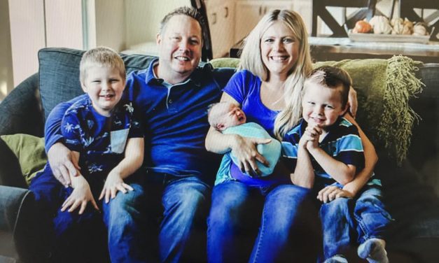 Una familia de cinco, por Finding Cooper’s voice