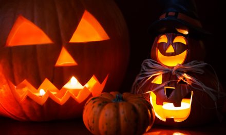 Halloween y Autismo: disfraces, truco o trato y blue bucket