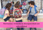 Tres Hermanos mirando un escaparate